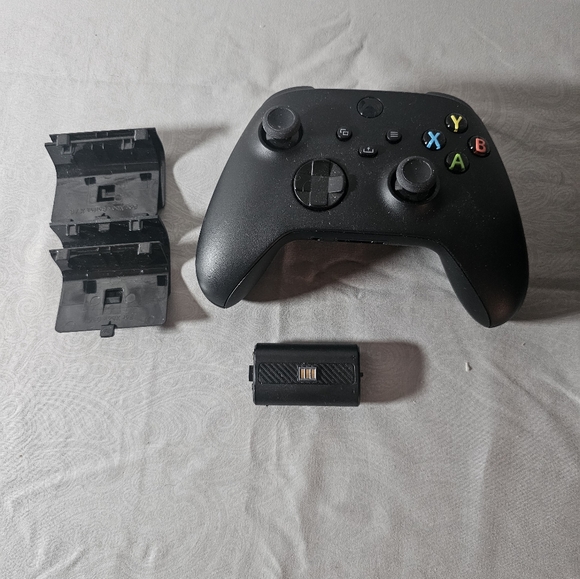 X box - Picture 2 of 2